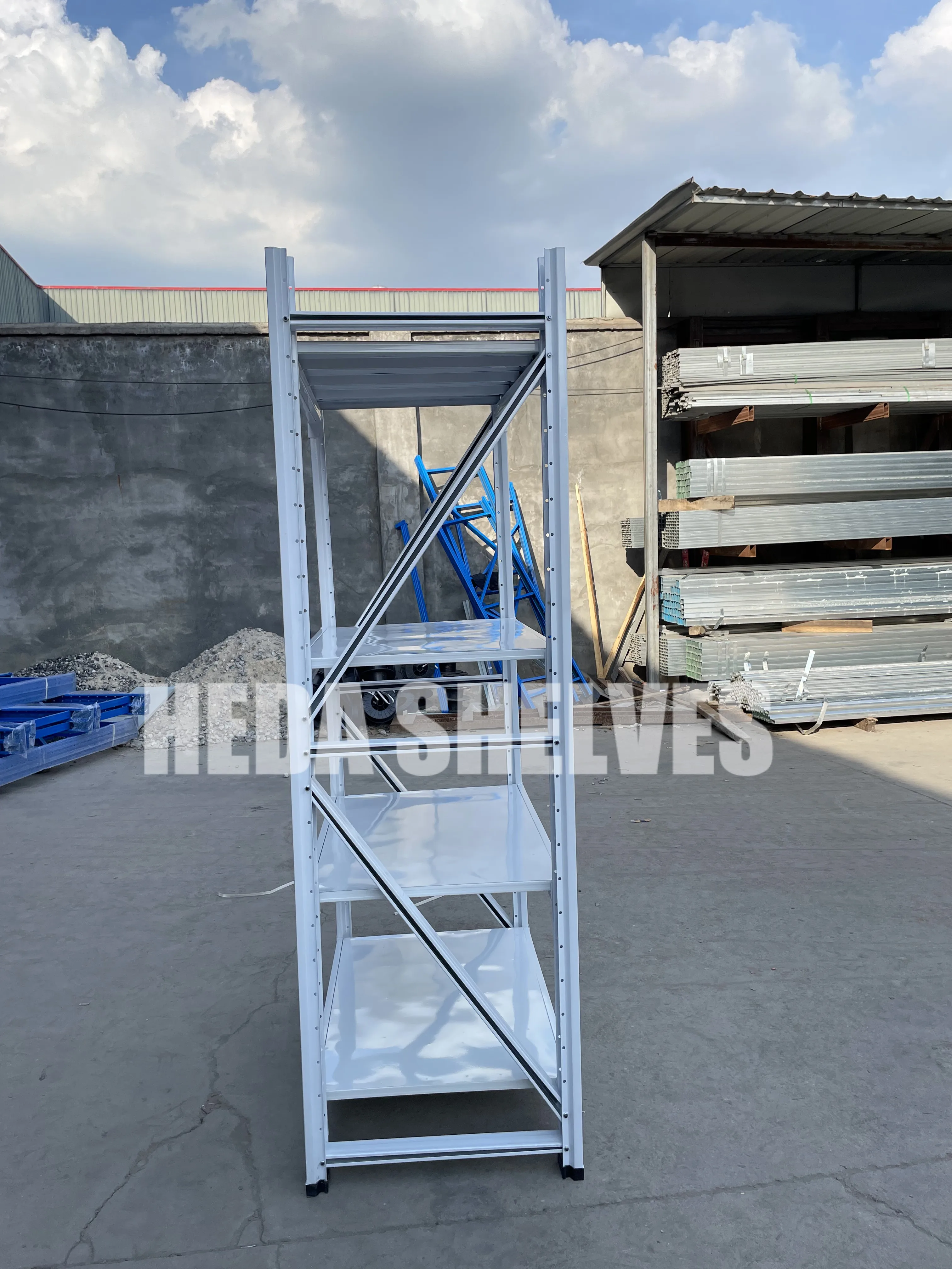 China supplier Medium duty warehouse rack Steel storage rack for factory