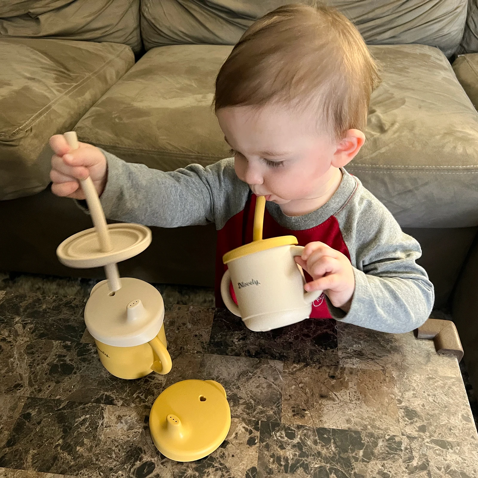 Eco friendly Bpa Free kid sippy cups baby straw cup silicone training cup with lid