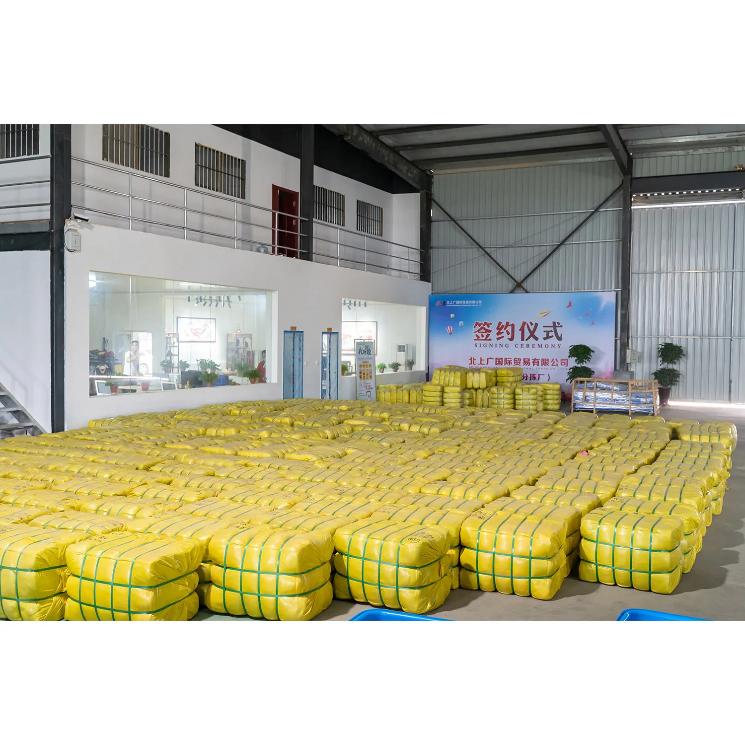 Wholesale Used Fashion Hats Mixed Korea Style Second Hand Hats