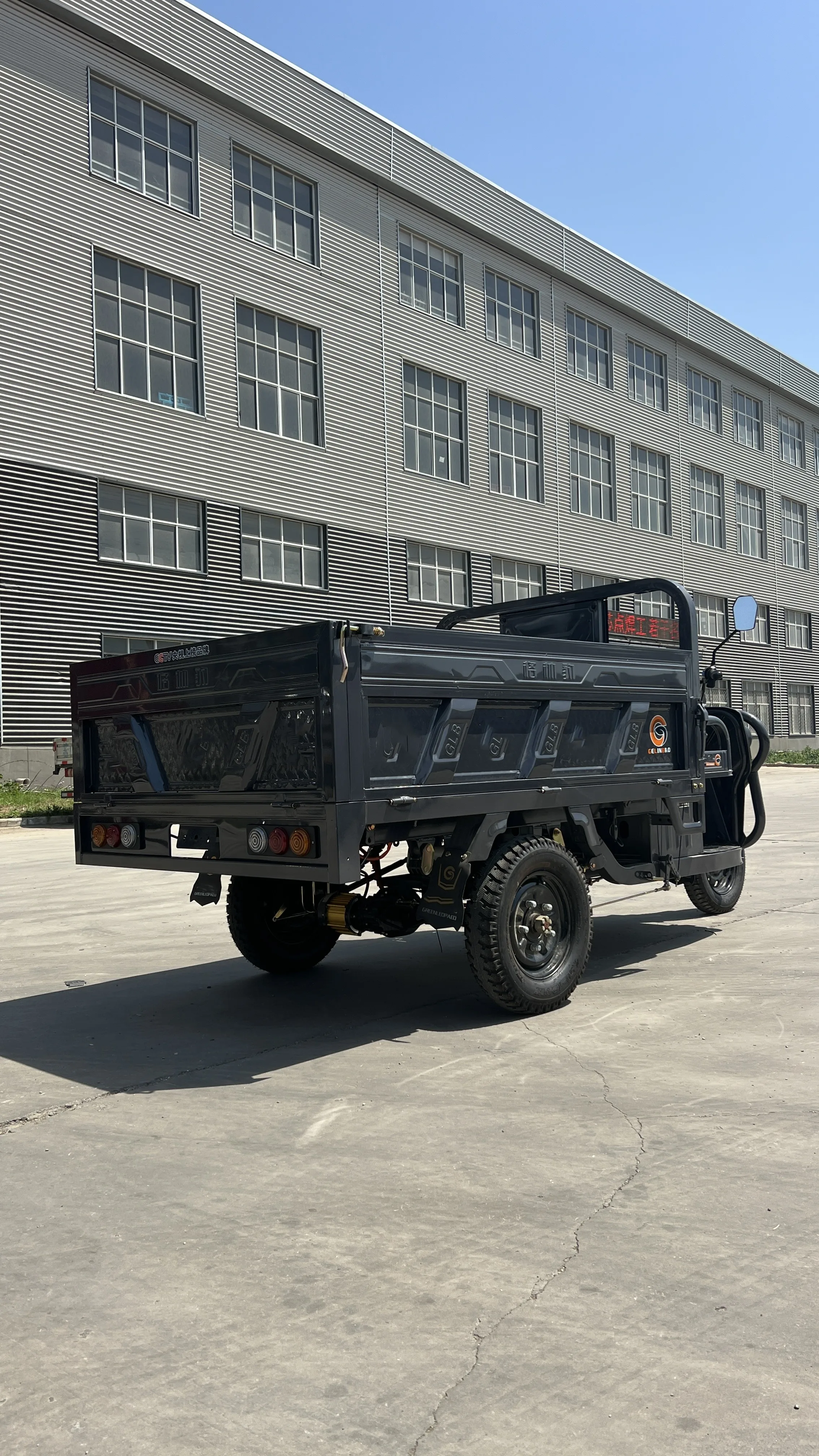 2023 new modle Chinese cheaper 3 wheel motorcycle electric cargo tricycle Electric Tricycle for Cargo