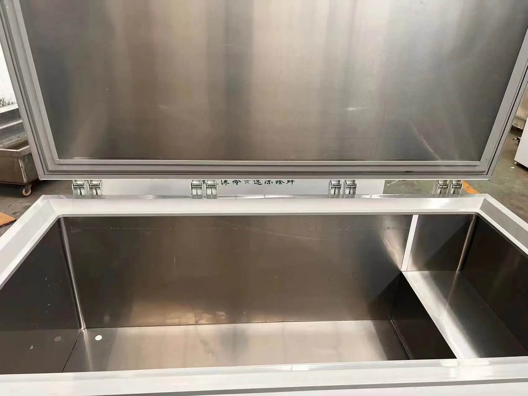 Commercial -45 -60 degree Ultra- Low Temperature Freezer For Seafood Storage Large Capacity Chest Horizontal Freezers For Sales