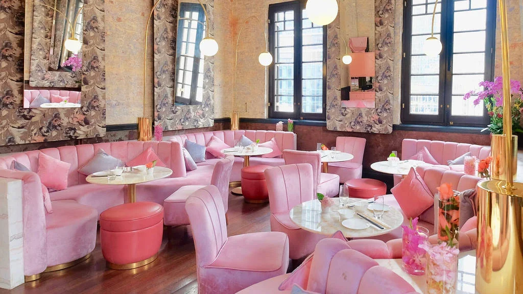 Wholesale project restaurant interior design furniture velvet lounge leisure sofa chair pink restaurant dining table and chairs