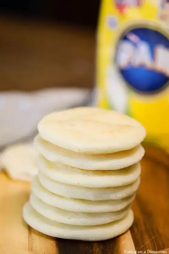 Automatic apreas/pie making machine