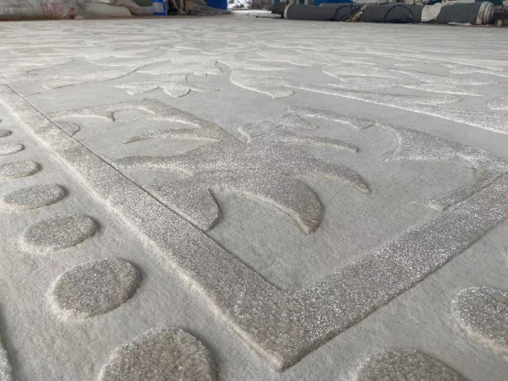 Custom Floral Design Luxury Area Rugs for Living Room Hand Tufted Carpets and Viscose Silk Wool Carpet