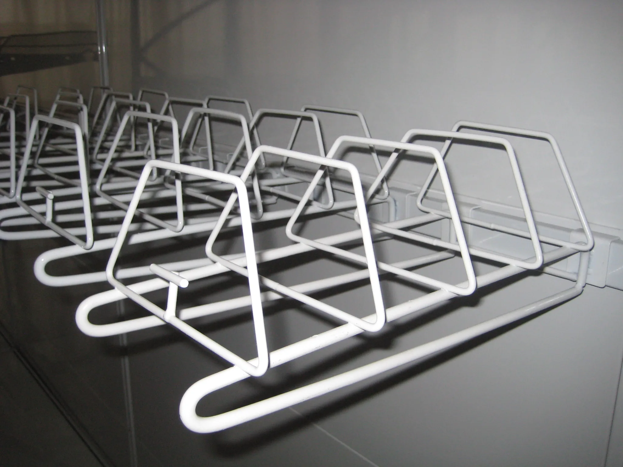 Metal Display Hanging Shelf Hooks, Display Hook Slatwall Shelf Hook