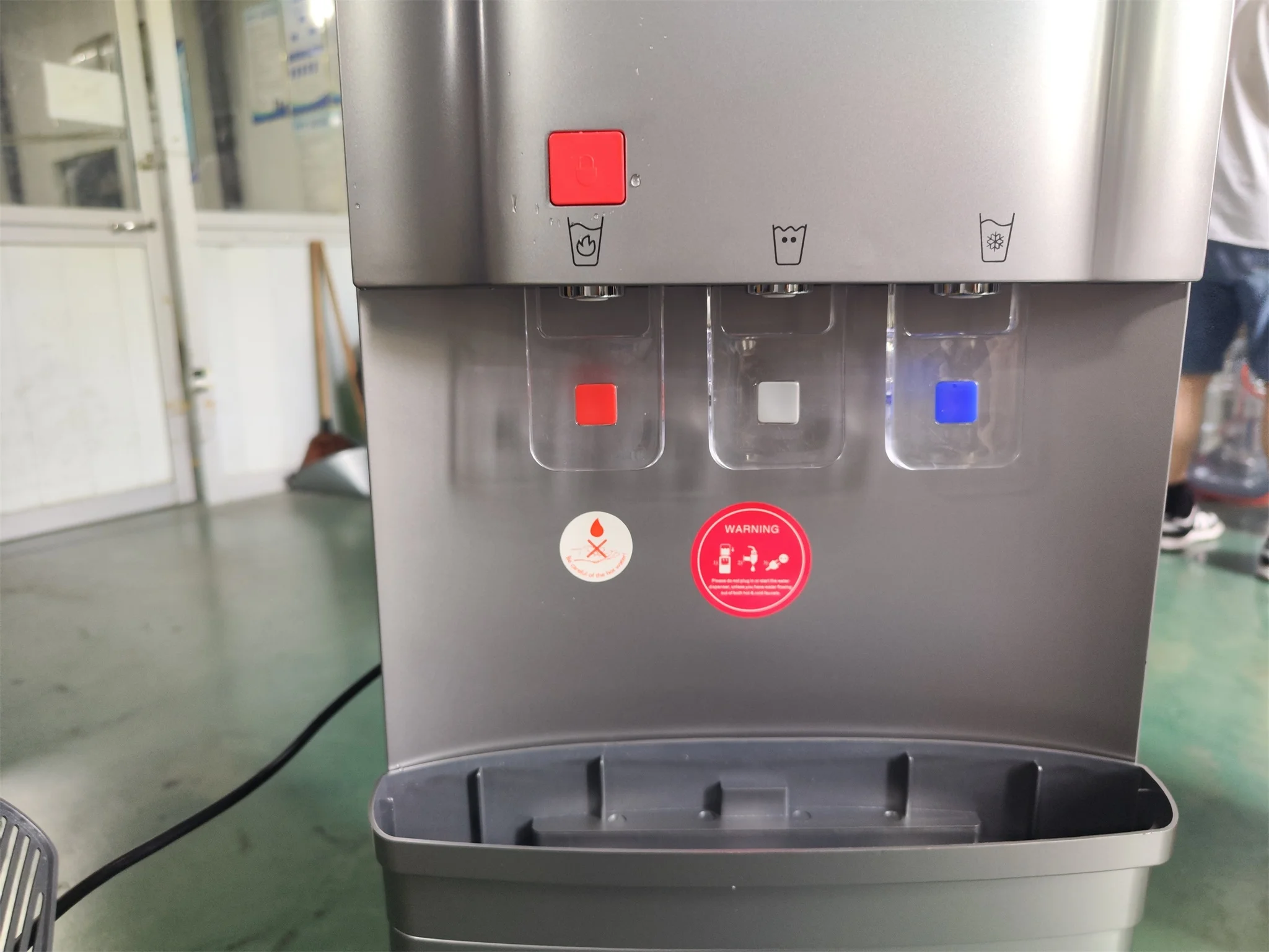 Floor Free Standing hot,normal,cold water cooler and dispenser machine with refrigerator cabinet for home,office,shops