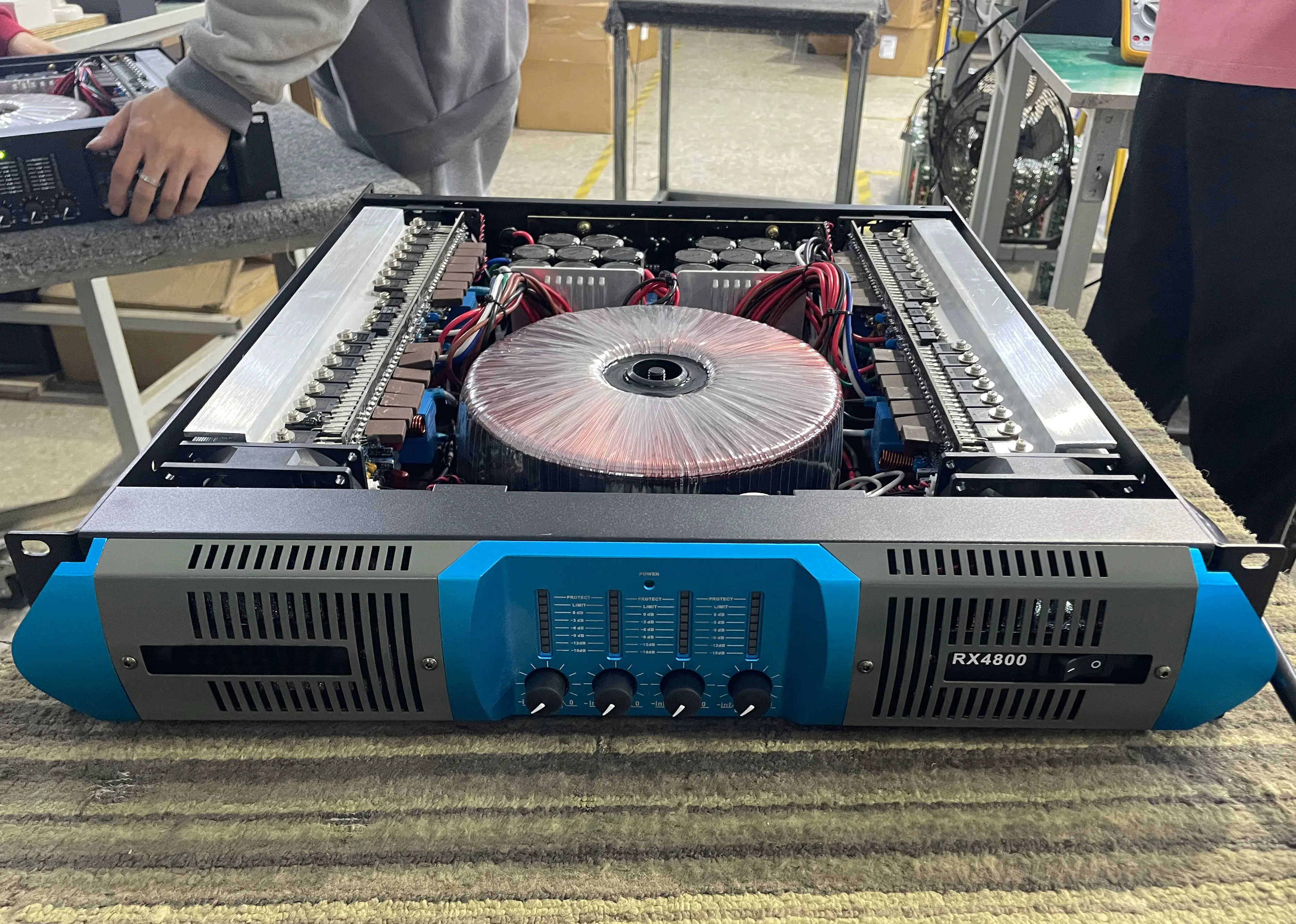 Новое поступление RX4800 2U 800 Вт медный трансформатор усилитель мощности dj контроллер 4-канальный