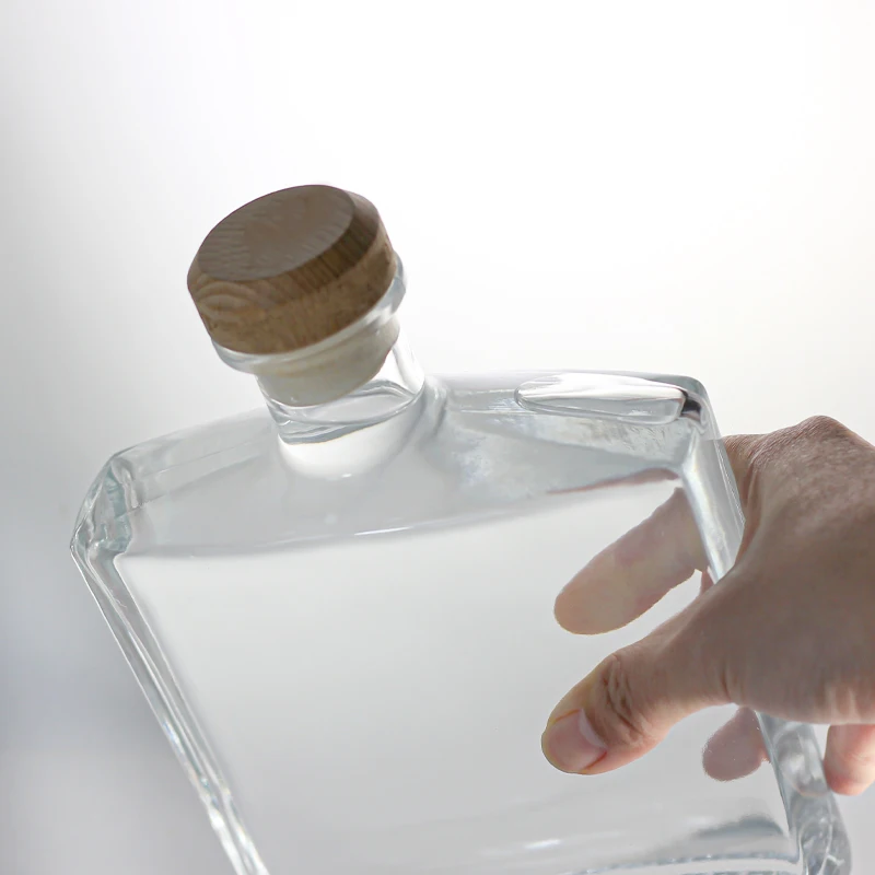 Empty Spirits Glass Whiskey Bottle 700ml 750ml Square Tequila Bottle Whiskey Bottle Vodka Gin With Cork