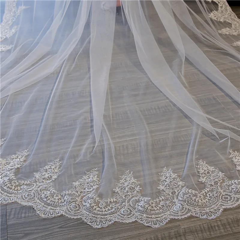 
Vintage Lace Trim Long Wedding Veil 5*3m Pure White Bridal Veil For bride Use 