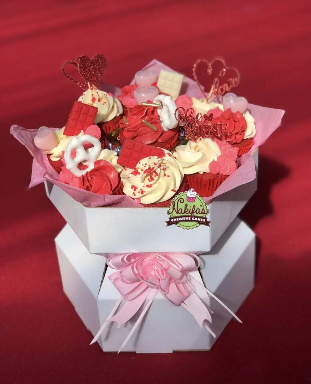 Wholesale Custom Cupcake Large Bouquet Boxes Living Vases Flowers Gift Box Sweets Chocolate Disposable Paper Candy Box CMYK 100