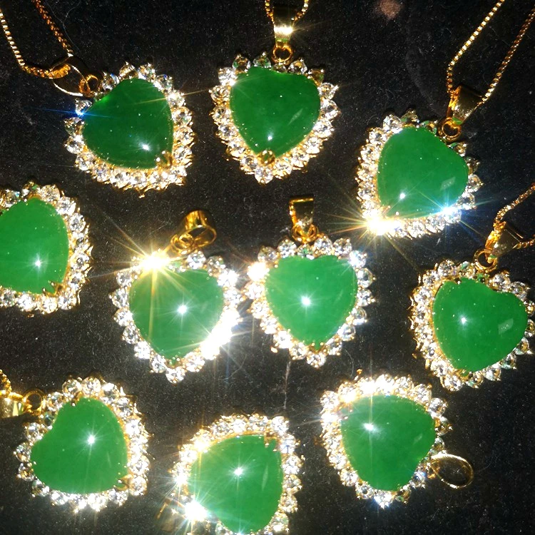 Jialin Jewelry Chinese jade fashion green jade 18k gold plated natural jade heart pendants diamond around heart pendant necklace