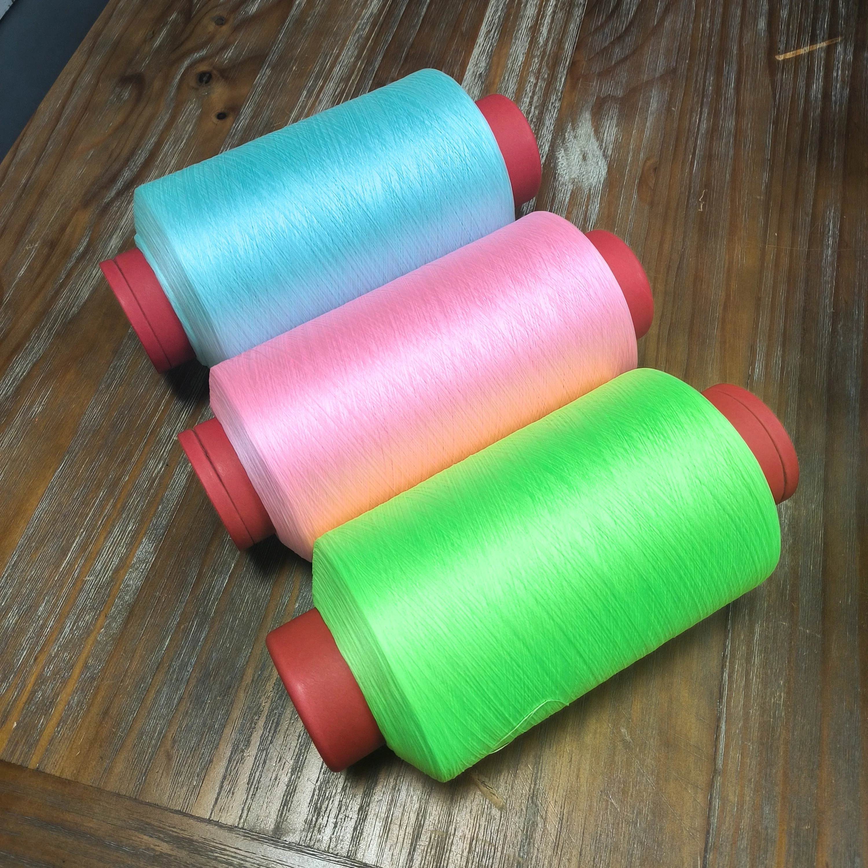 Glow in the Dark Socks Webbing Elastic Yarn DTY 75D 150D 300D Luminous Weaving Yarn Luminous Knitting Yarn for Christmas Gift