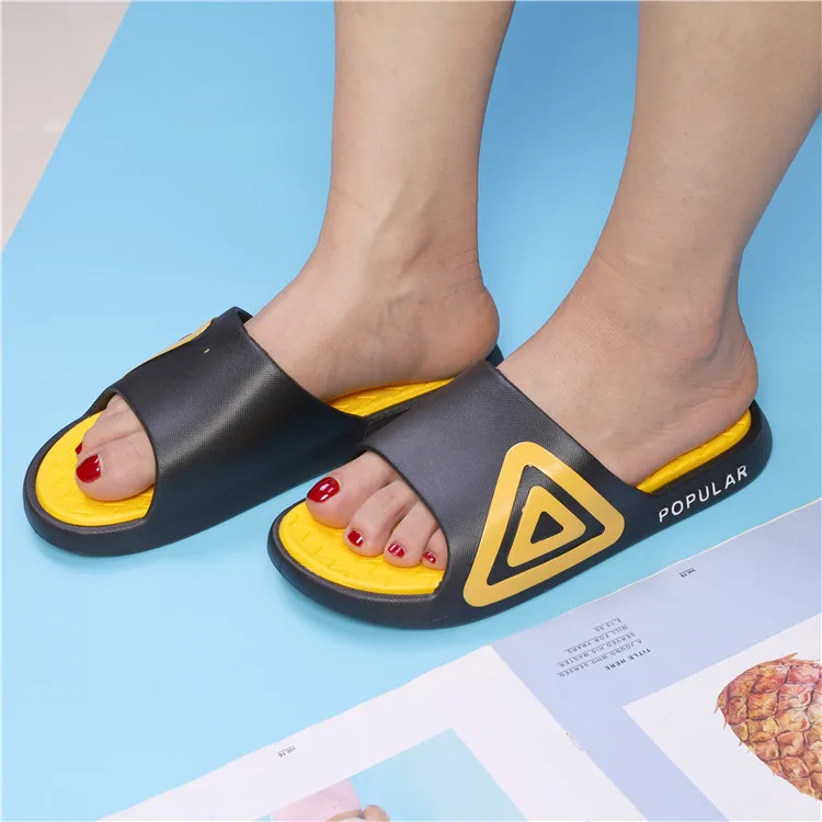 
2021 Wholesales Trendy Beach Outdoor Men Comfortable Pvc Non-slip Bathroom Slipper 