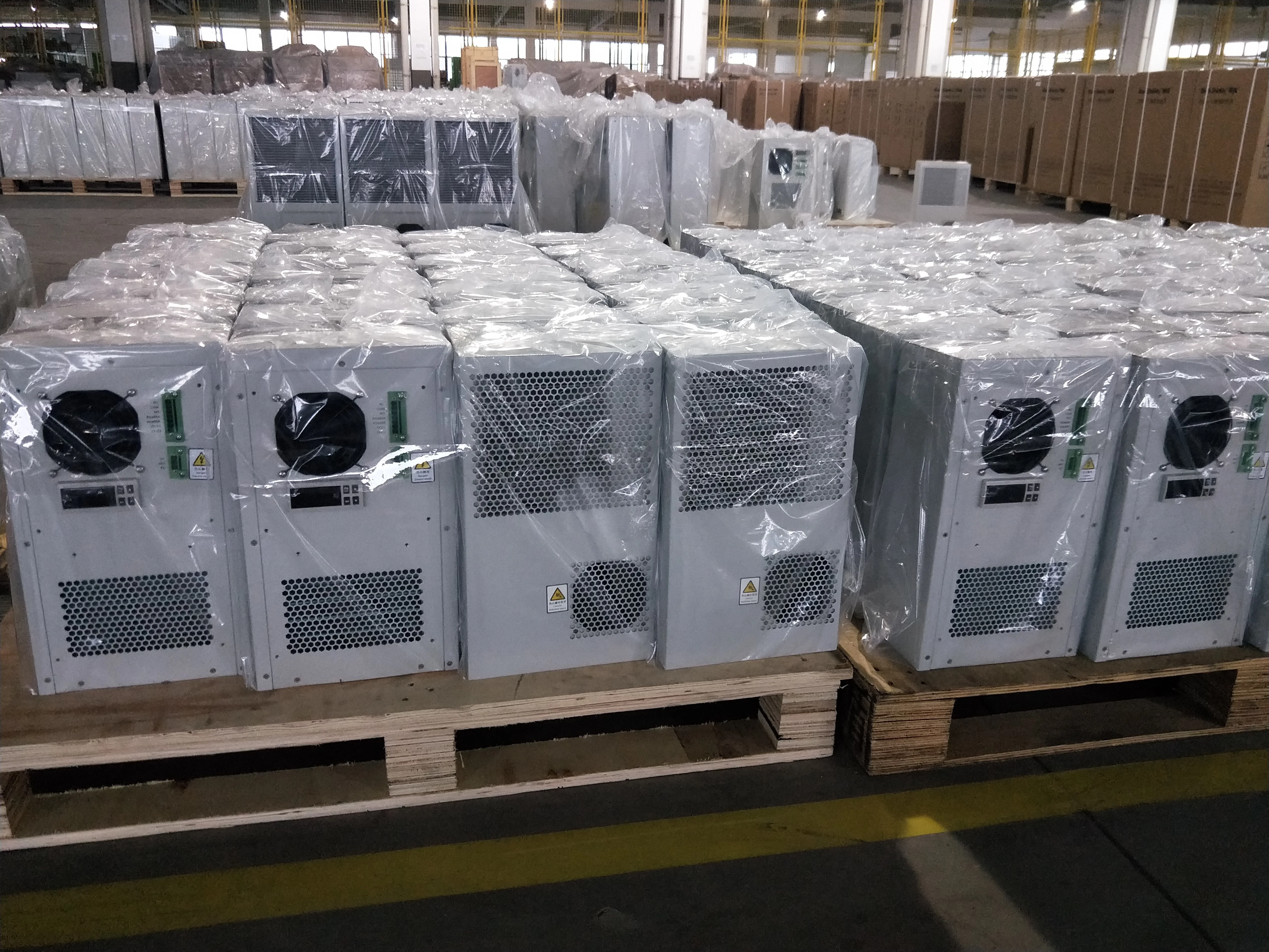 Низкая цена стойка переменного тока 48 В постоянного 300 Вт 1700BTU