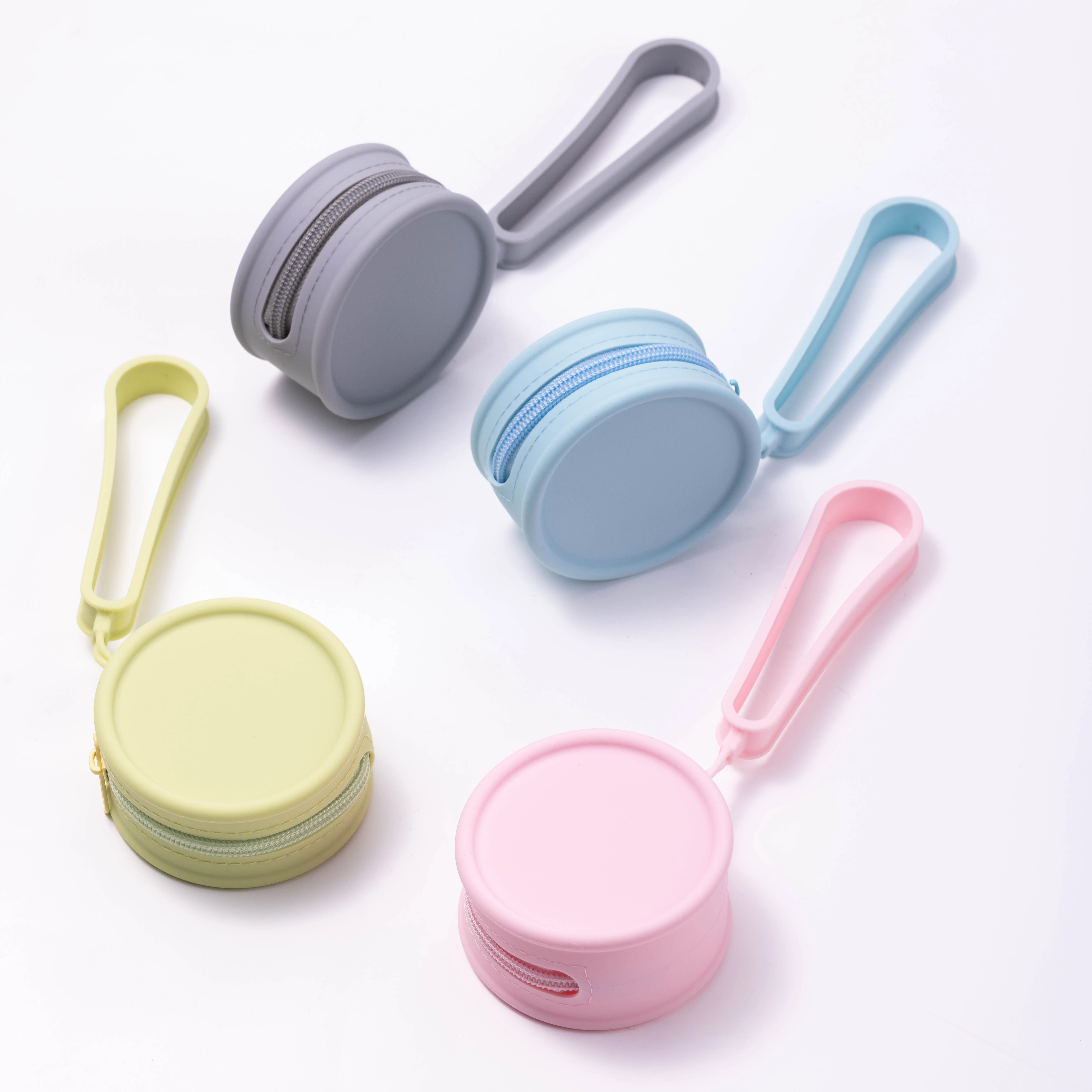 Оптовая продажа силиконовый мини-кошелек для монет YuanKang мягкий и высококачественный кошелек с застежкой-молнией ремешком на запястье