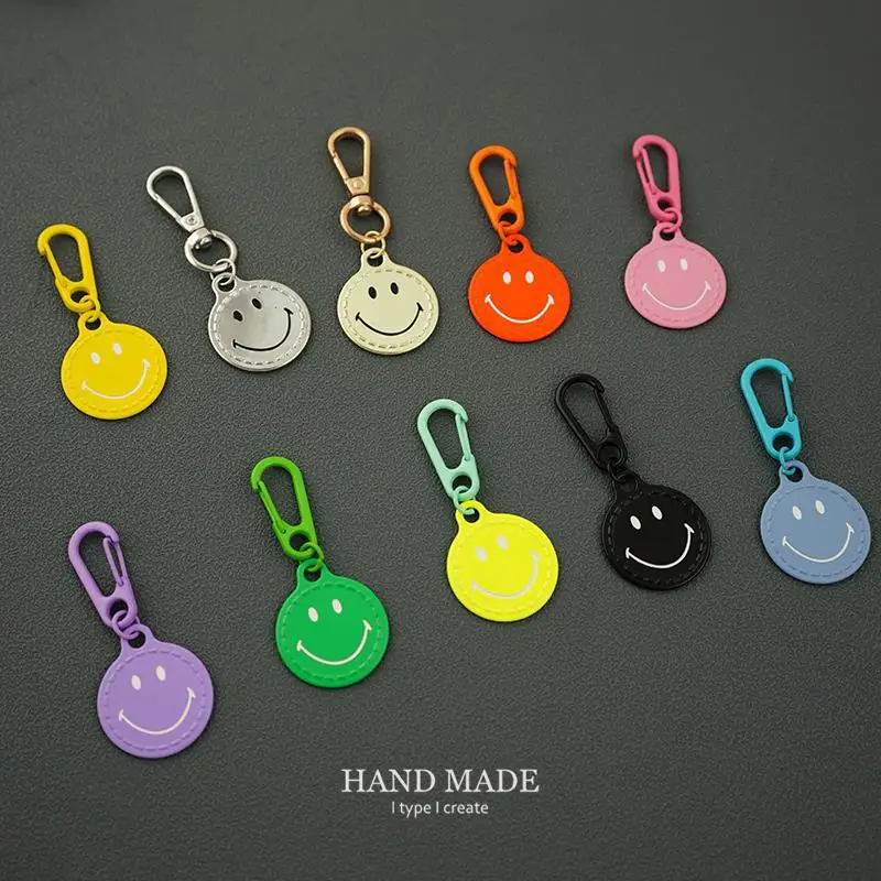 Classic Colorful Smile Face Enamel Keychain Lovely Key Ring For Women Men Good Gift Bag Decoration Handmade Jewelry Set