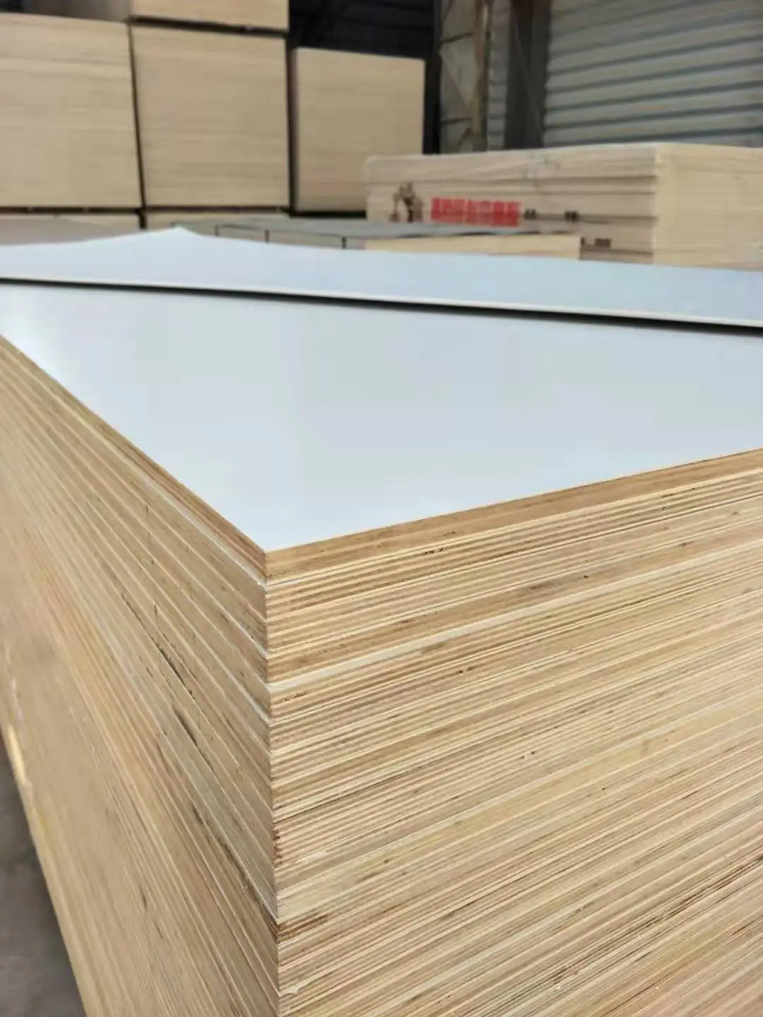 cheap price melamine laminated Plywood furniture grade melamine board 18mm