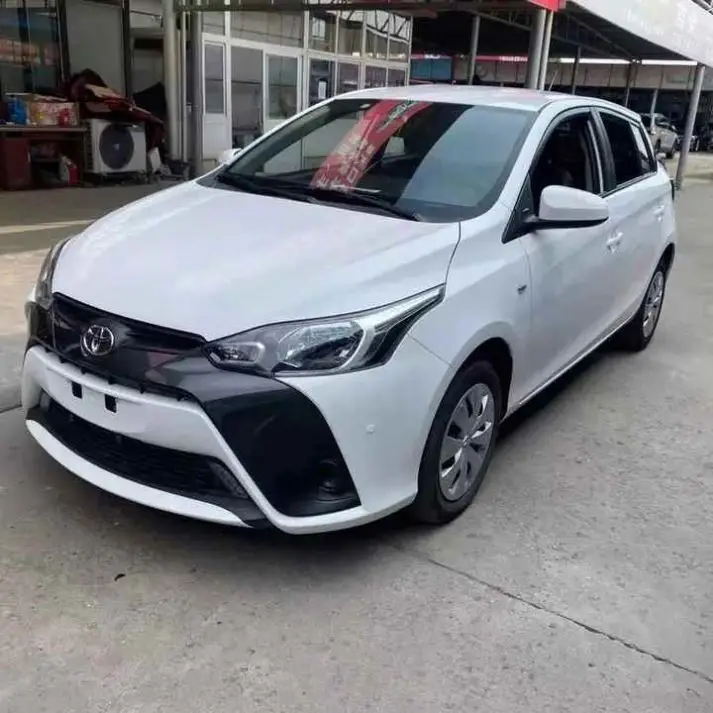 Б/у Toyota Y-aris в хорошем состоянии