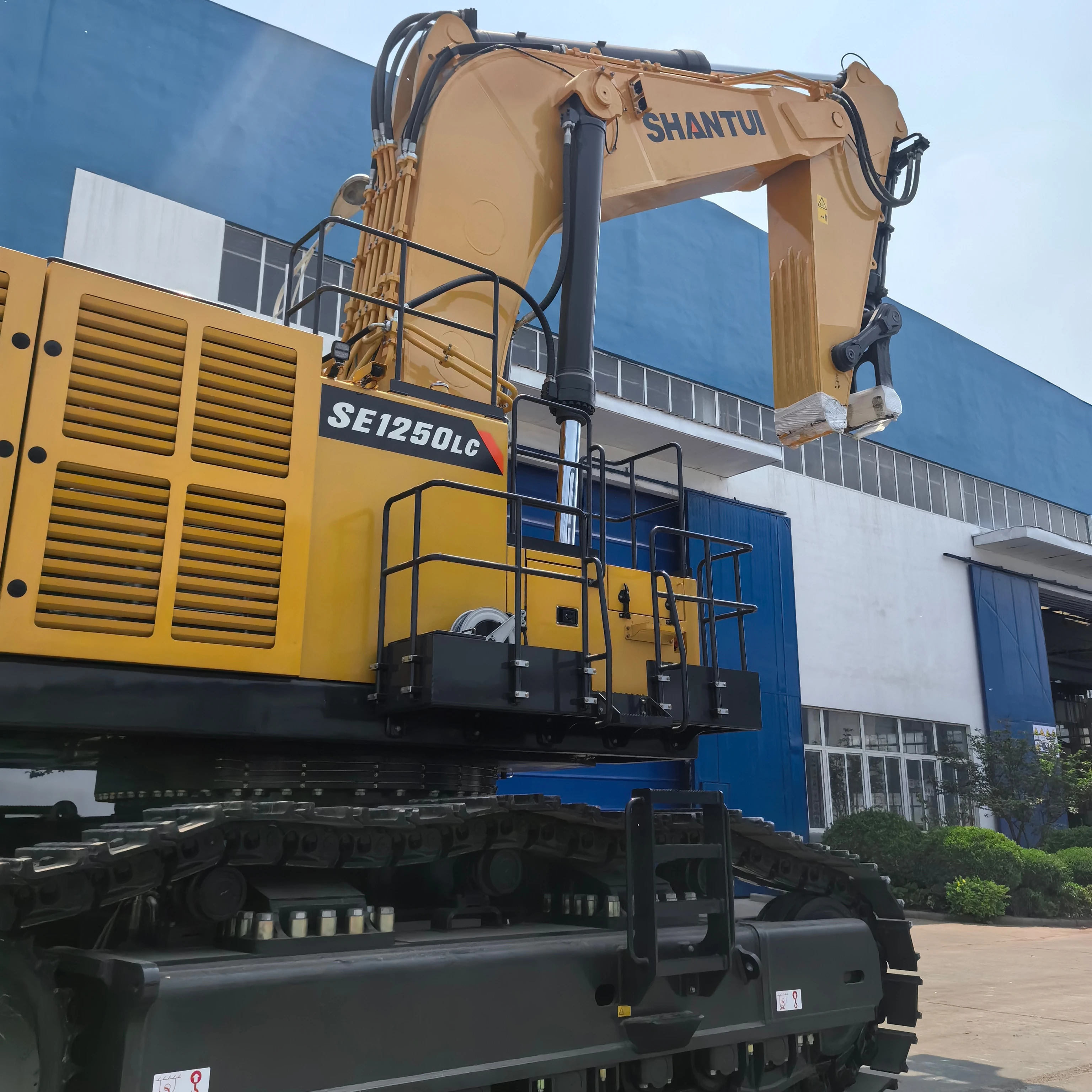 On sale excavator machine new excavator shantui brand good price