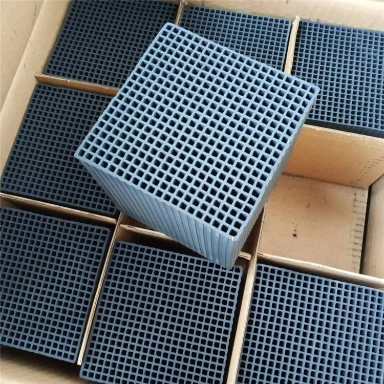 High Adsorption Waterproof Honeycomb Activated Carbon For Sewage Purification