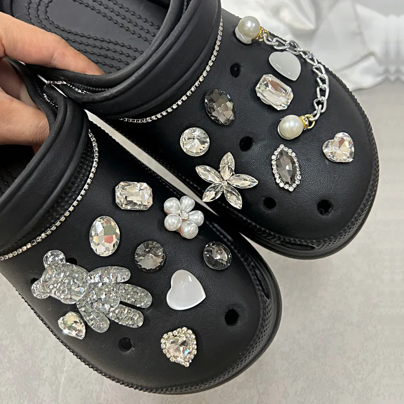 Wholesale Stock Fashion Designers Metal Bear Luxury Bling Custom Rhinestone Metal Shoe Buckle Shoe Decorations Shoe Charms