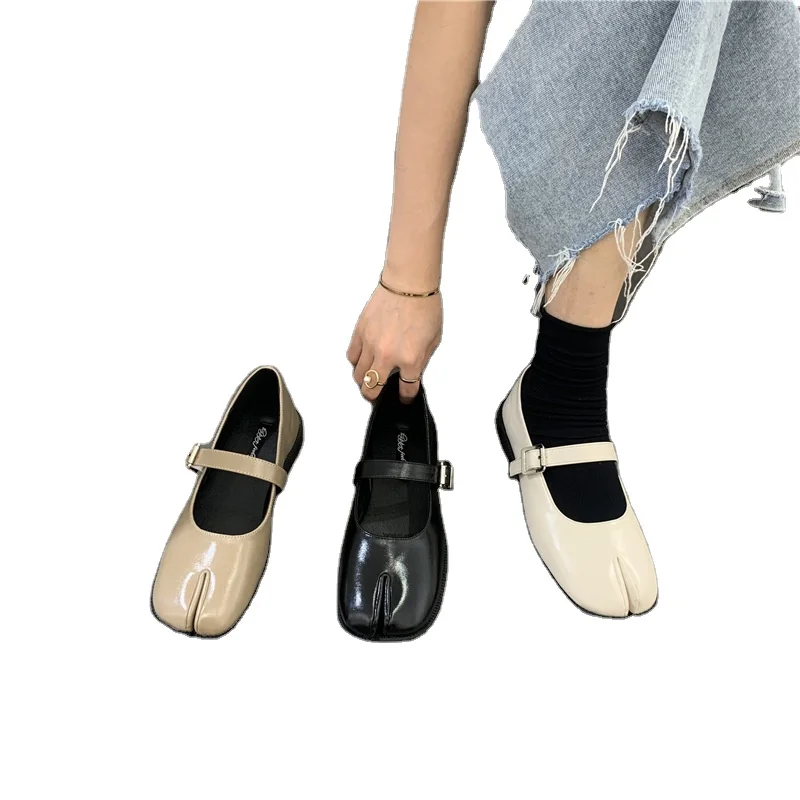 Summer Breathable Split Toe Ladies Slip On Shoe Women Plain Pumps Flats