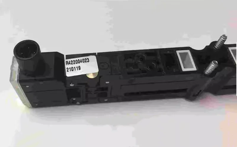 0820055101 BO SCH REX RO TH 0 820 055 101 Pneumatic Directional Valve with stock