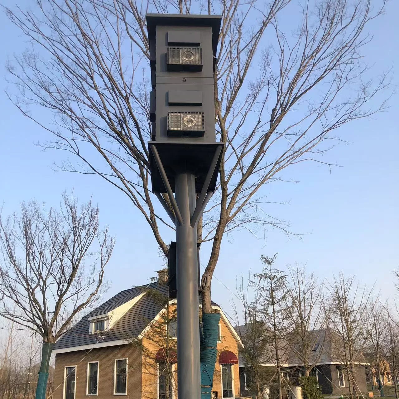 Outdoor constant temperature and humidity for all model projector such as ACER BENQ NEC  BARCO SONY HITACHI EPSON