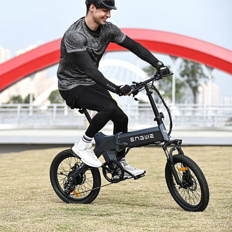 Wholesale Dropshipping ENGWE C20PRO 36V15.6 Ah 250W BaFang Motor ebike 25km/h fold electric bicycle Light City electric Bike