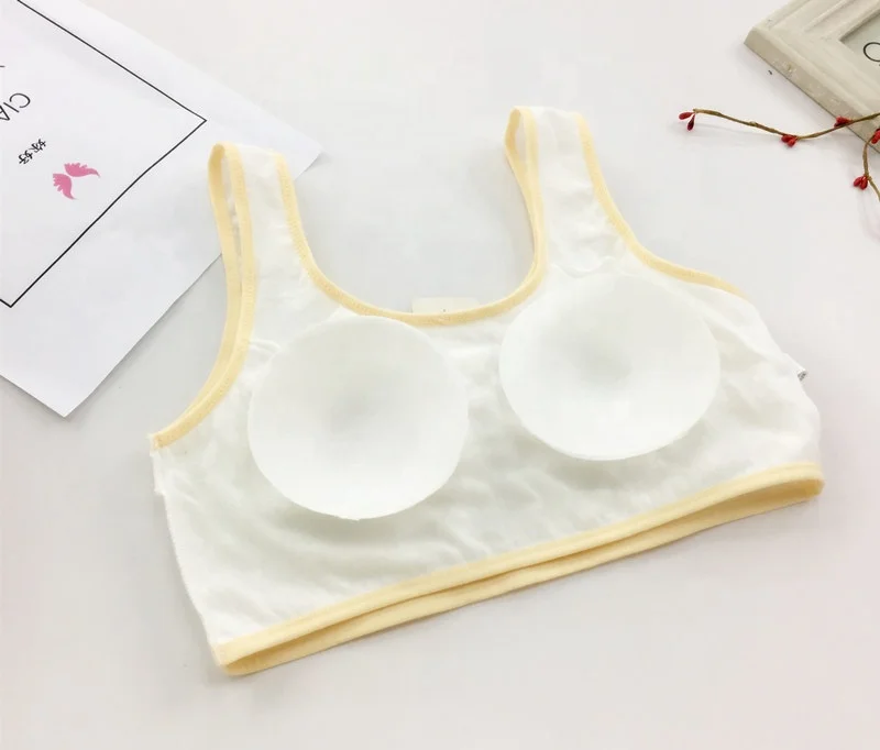 
New trendy cartoon free size comfortable seamless top vest student girls teens first bra 