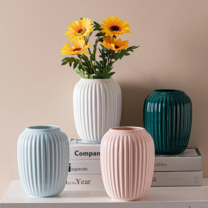 Flower Vase, Decorative Vase for Home Decor Living Room Office and Lived-in Minimalism ,ceramic Vase Wedding Art Deco Modern