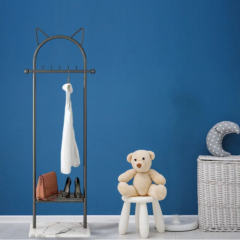 Скандинавская вешалка для пальто, современная простая металлическая напольная вешалка для пальто в спальню, гостиную, Роскошная легкая Золотая вешалка для пальто