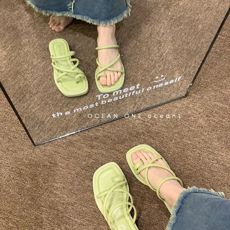 Fashion High Quality Slippers Female Summer Wear 2023 New Thick Heel Set Toe Beach Sandals French Two Wear Slippers Black CN;FUJ