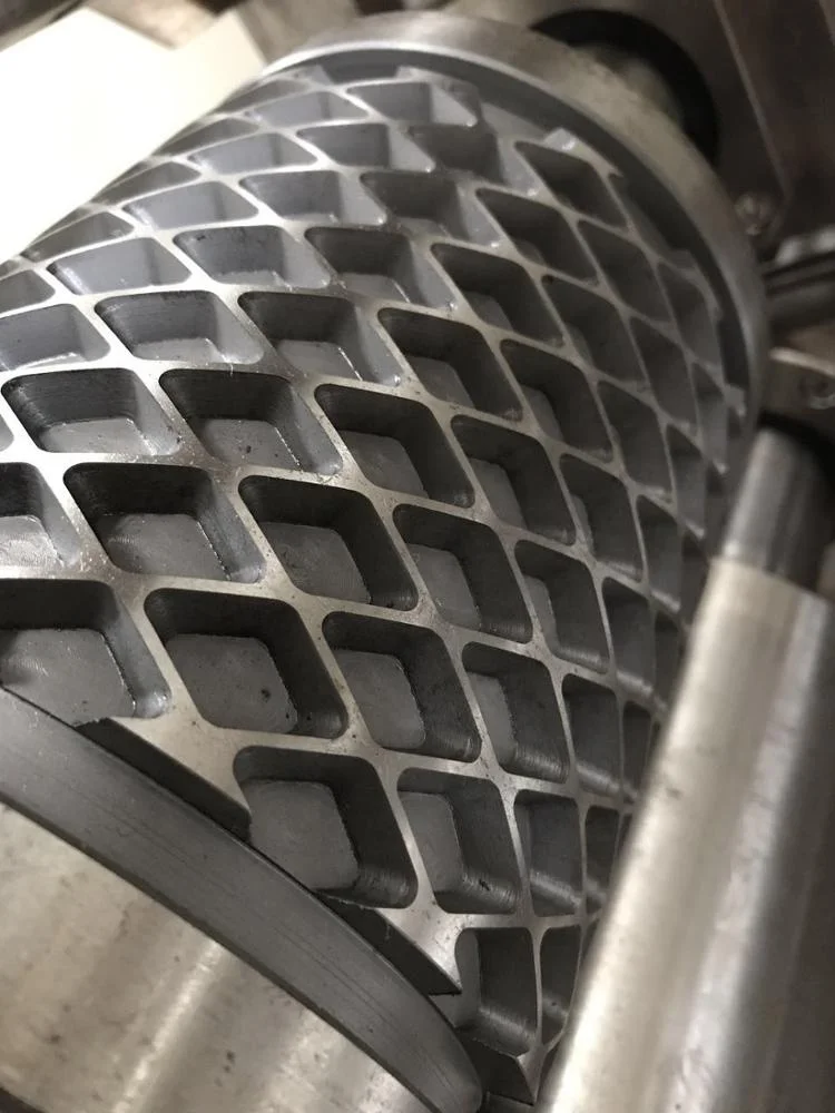 Hot sale second hand full servo sanitary napkin machine with vending machine for sanitary napkin