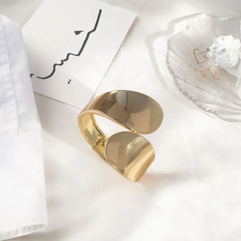 Fashion Punk Hiphop Wide Bangles Bracelet For Women Statement Alloy Bangle Jewelry Femme Accessories