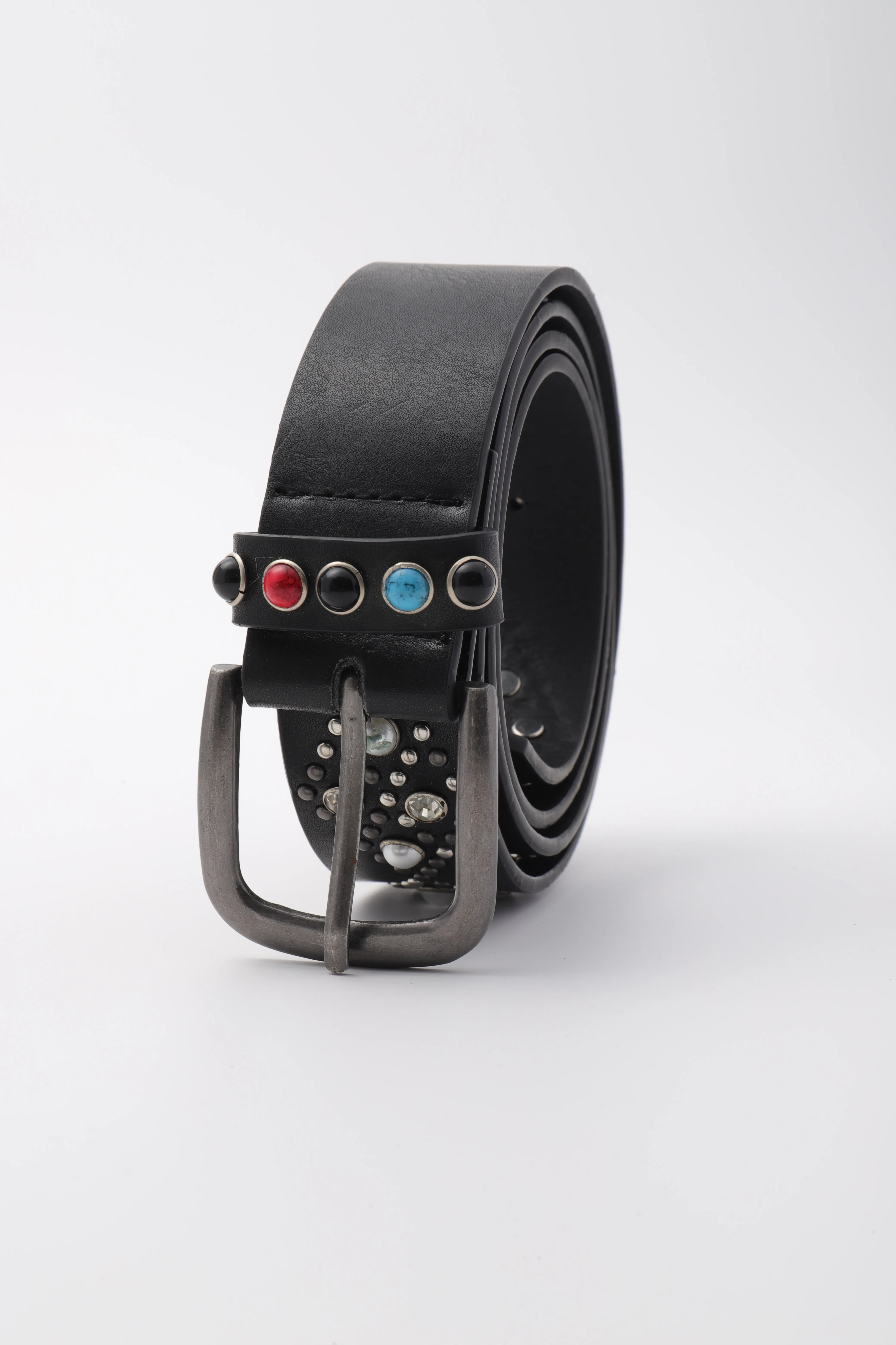 New Arrival Ladies Western Style Wide Jeans Belt Cow Hide Studded Designer Belt with Cool Alloy Buckle Hot Selling for Women