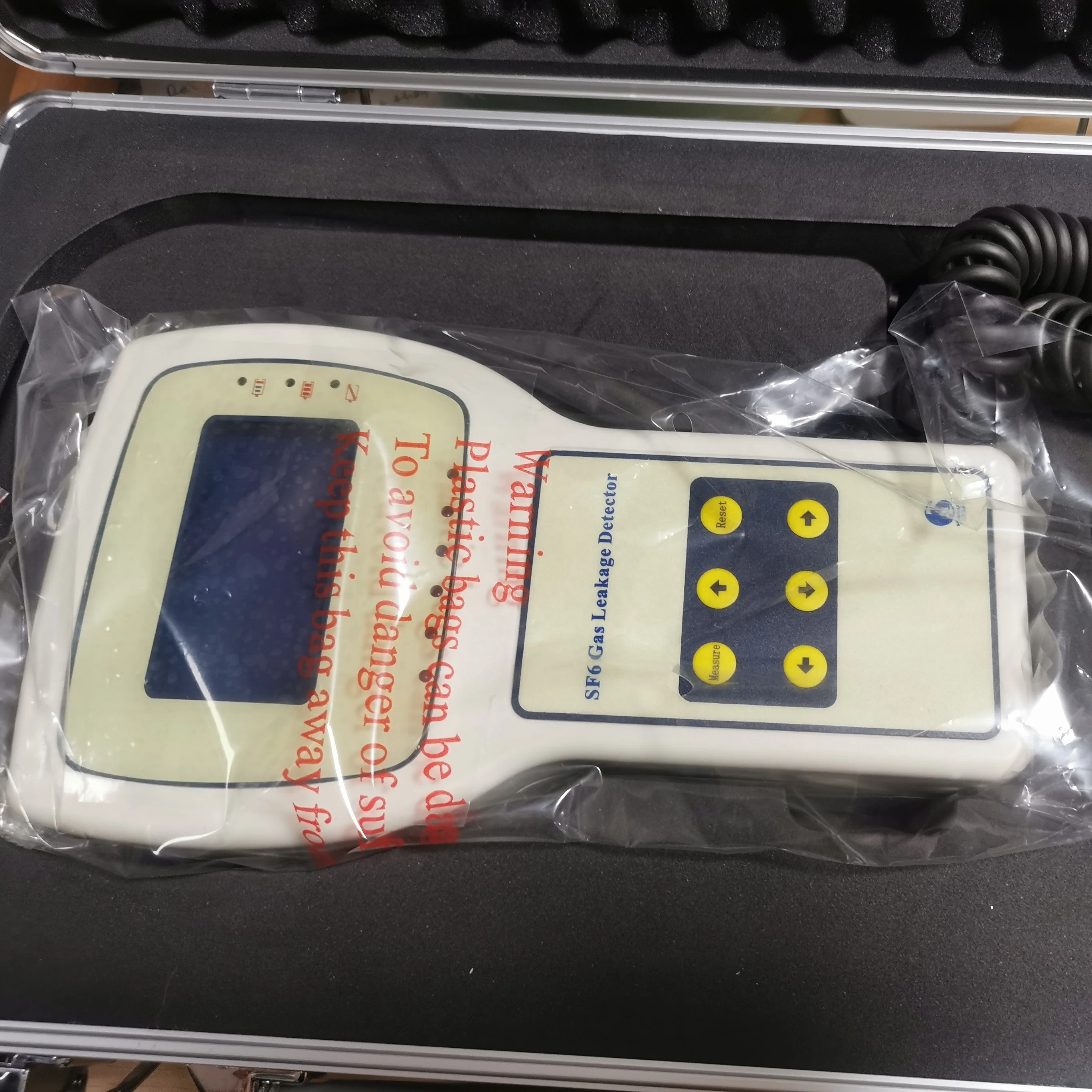 Patent number High Quality Hydrogen Sulfide Analyzer Gas Detector Leak Detector Alarm lpg gas detector