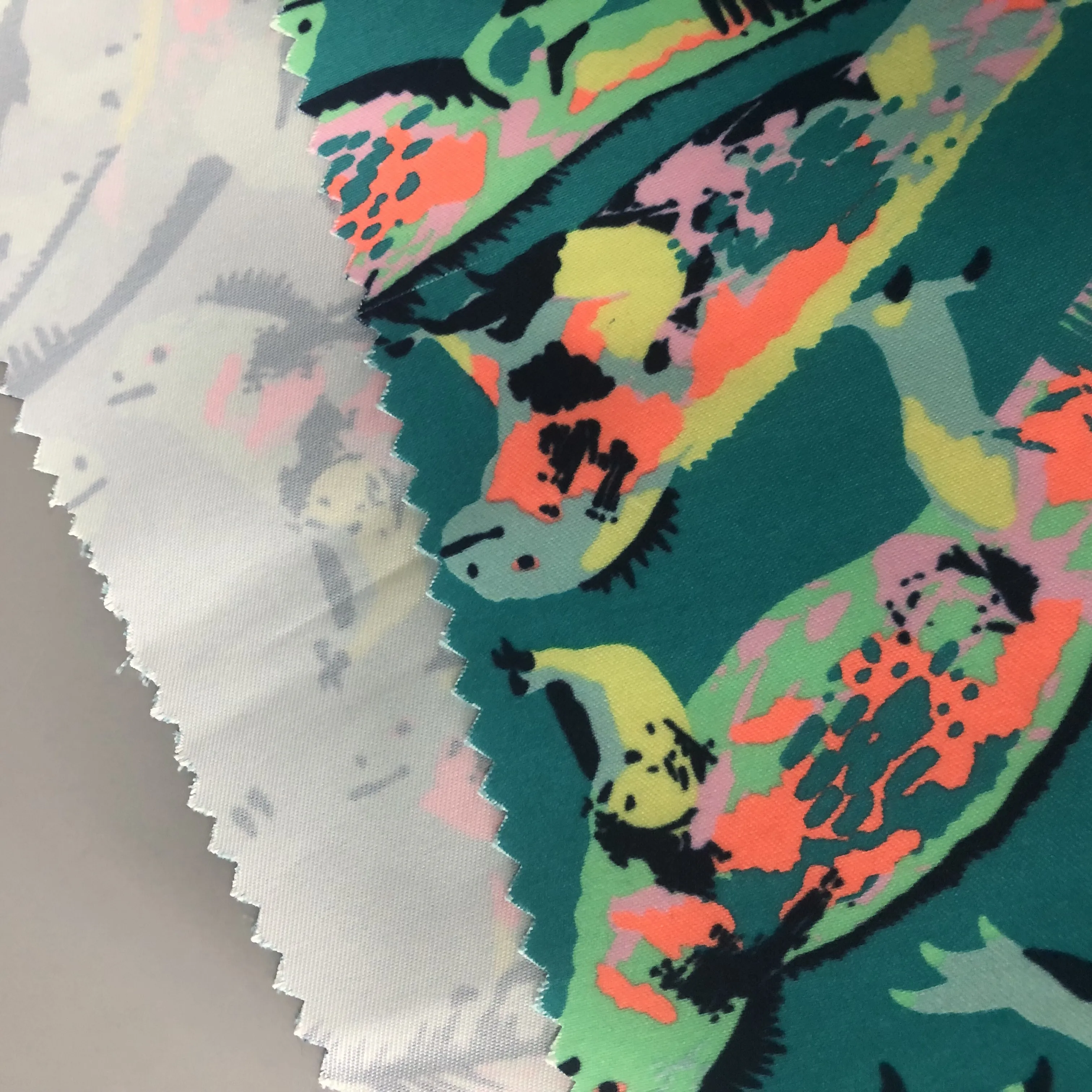 Excellent Quality 135GSM water proof soft fabric soft clothes fabric peach skin fabric