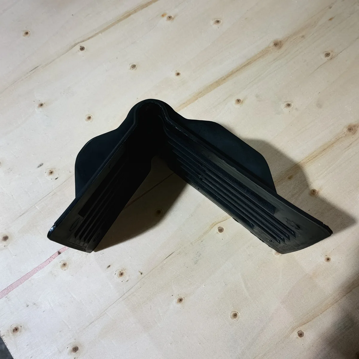 Black colour PE material corner protector