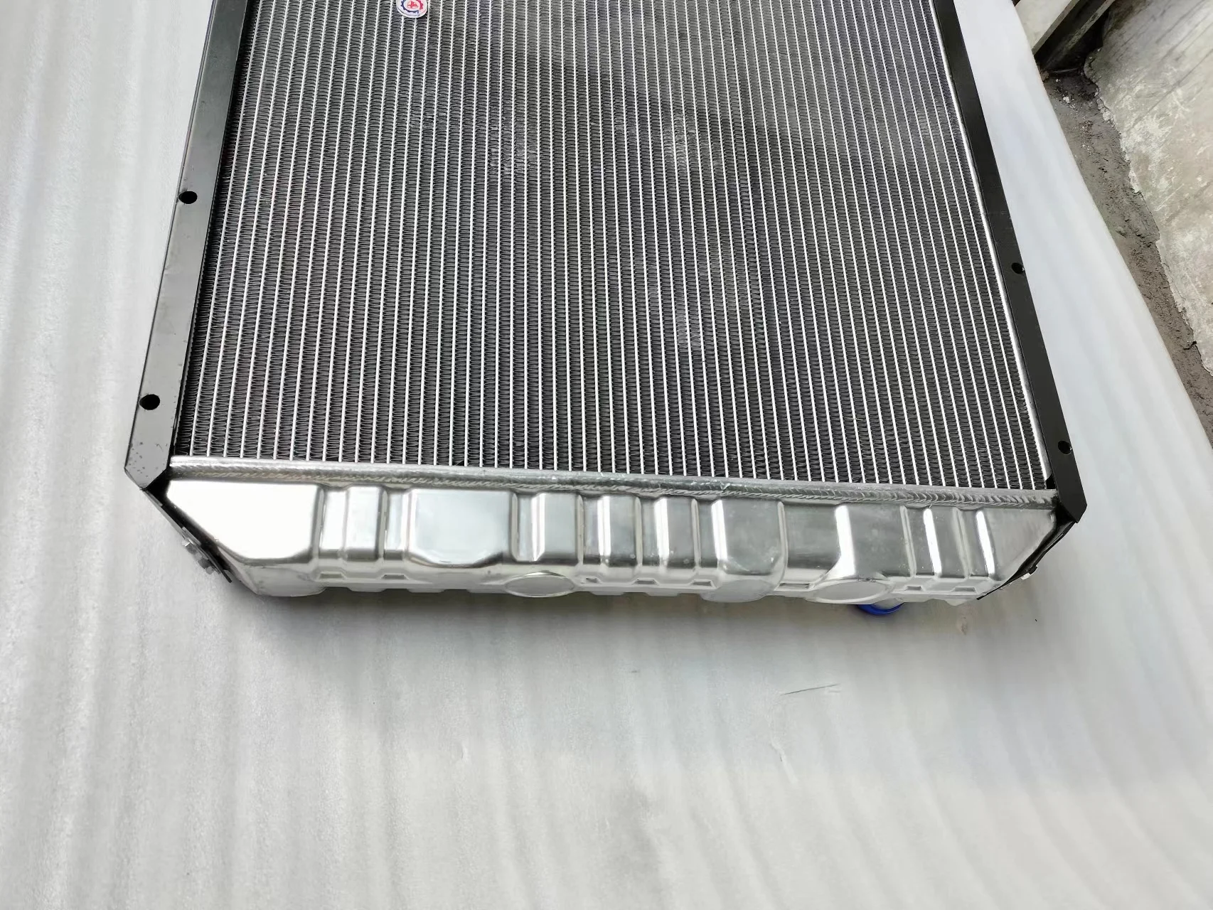 Engine Parts  EX200-1 Radiator for Water tank with High Quality