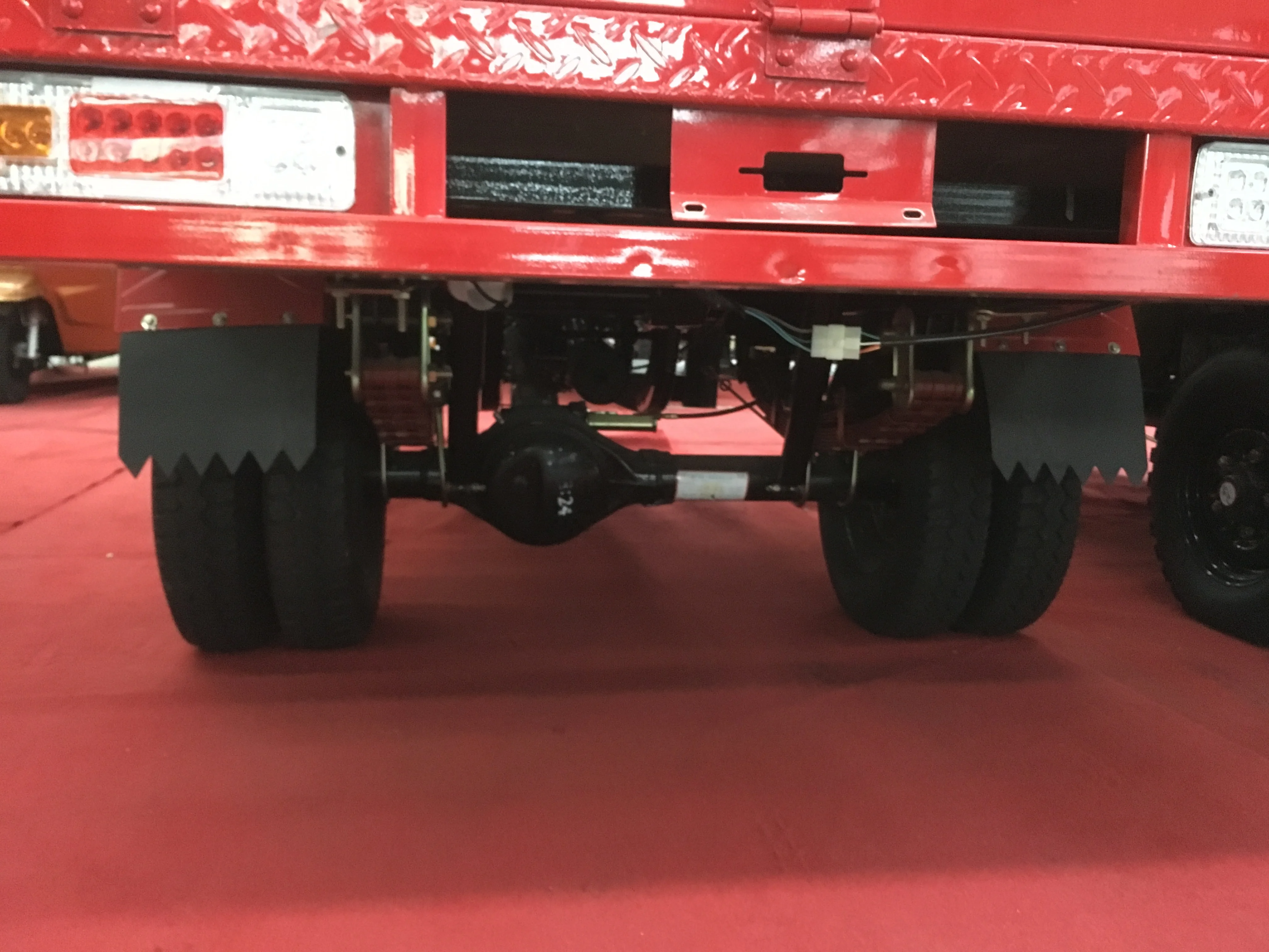 250cc motorized gas powered Van cargo tricycle /three wheel cargo motorcycle for farming