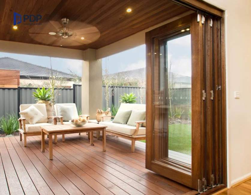 All Sizes Available Thermal-Insulated Teak Wood Folding Door Designs for Supermarket Applications