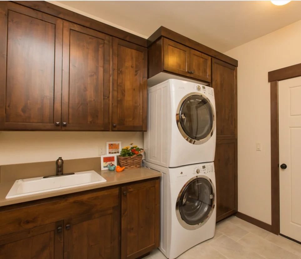 Wholesale White Solid Wood Laundry Room Cabinets Sink Oak Cabinet