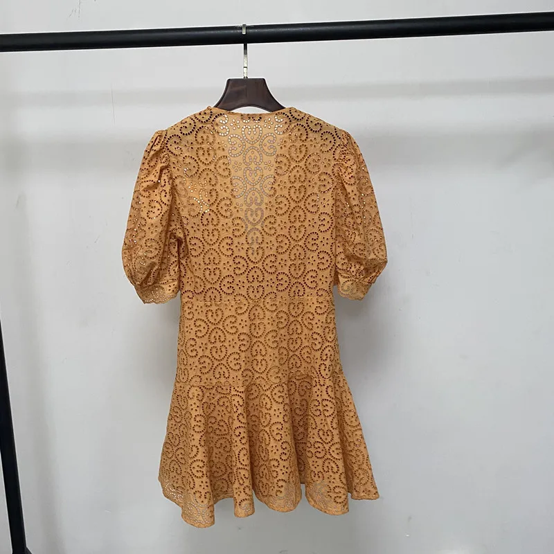 Spring and summer new high-end design puff sleeves V-neck lace hollow hook flower fishtail dress