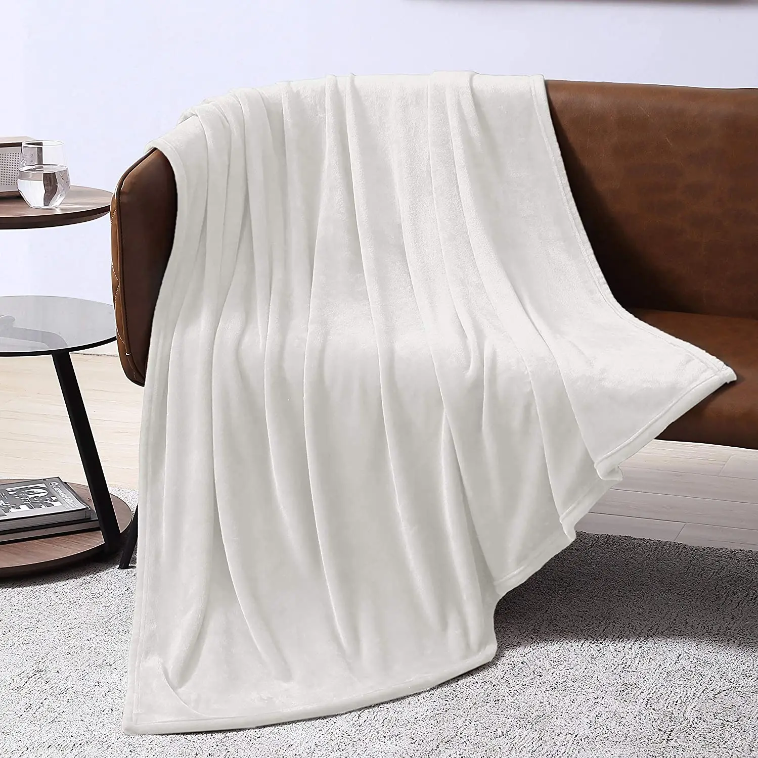 Bsci ISO9001 Soft Warm high quality 100% polyester white ceramic fiber flannel blanket white baby blanket for sublimation