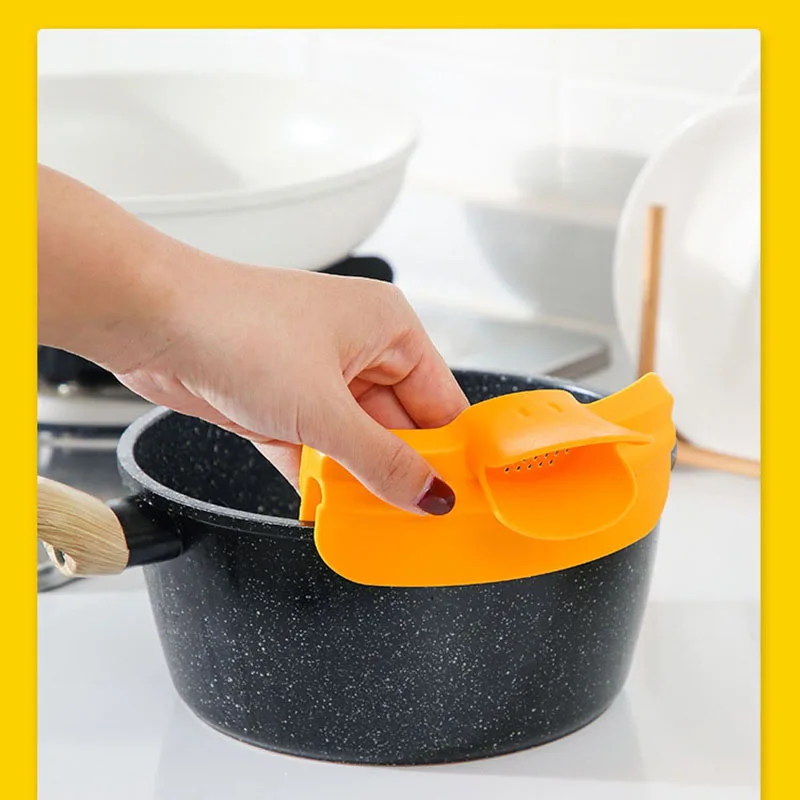 TPR Material Water Filter for Pots and Pans Curved Design Kitchen Tools Home Use