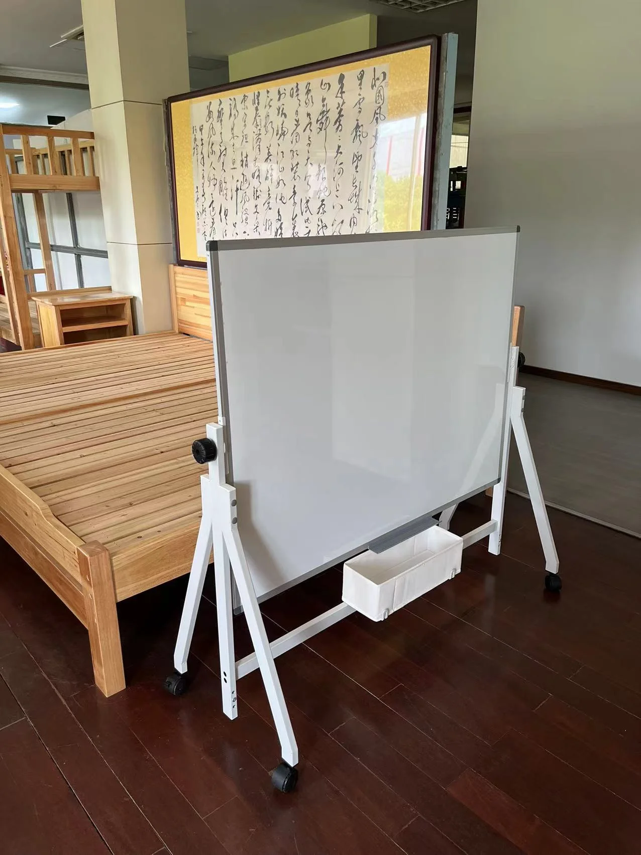 High stability support whiteboard, excellent teaching tools, can lift and flip, new design new products, 90*120cm