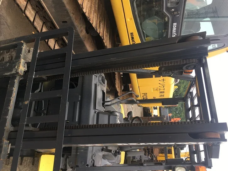Hot Selling cheap forklift used KOMATS FD30