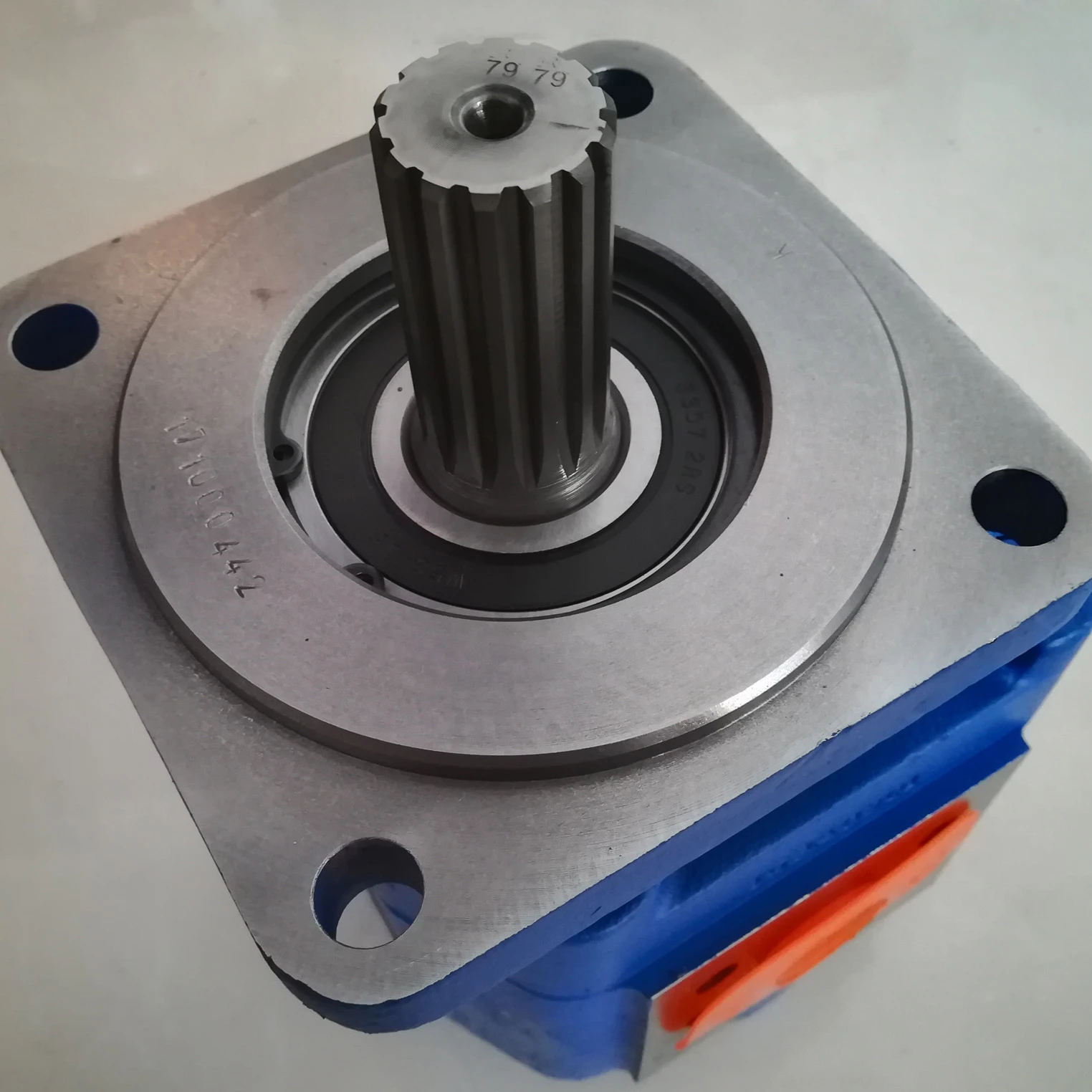 Wheel Loader Spare Parts Wheel loader zl50g steering piston pump 105-3635 hydraulic piston pump