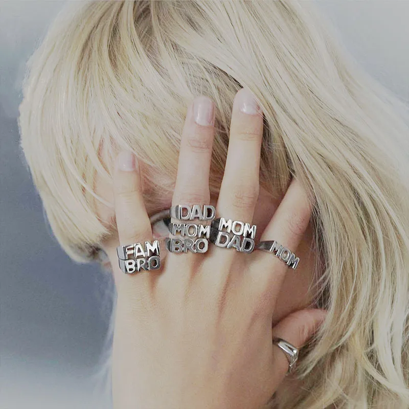 Custom MOM DAD SIS BRO Hollow Letter Signet Ring Retro Copper 18k gold plated Initial Logo Name Seal Finger Band Punk Jewelry